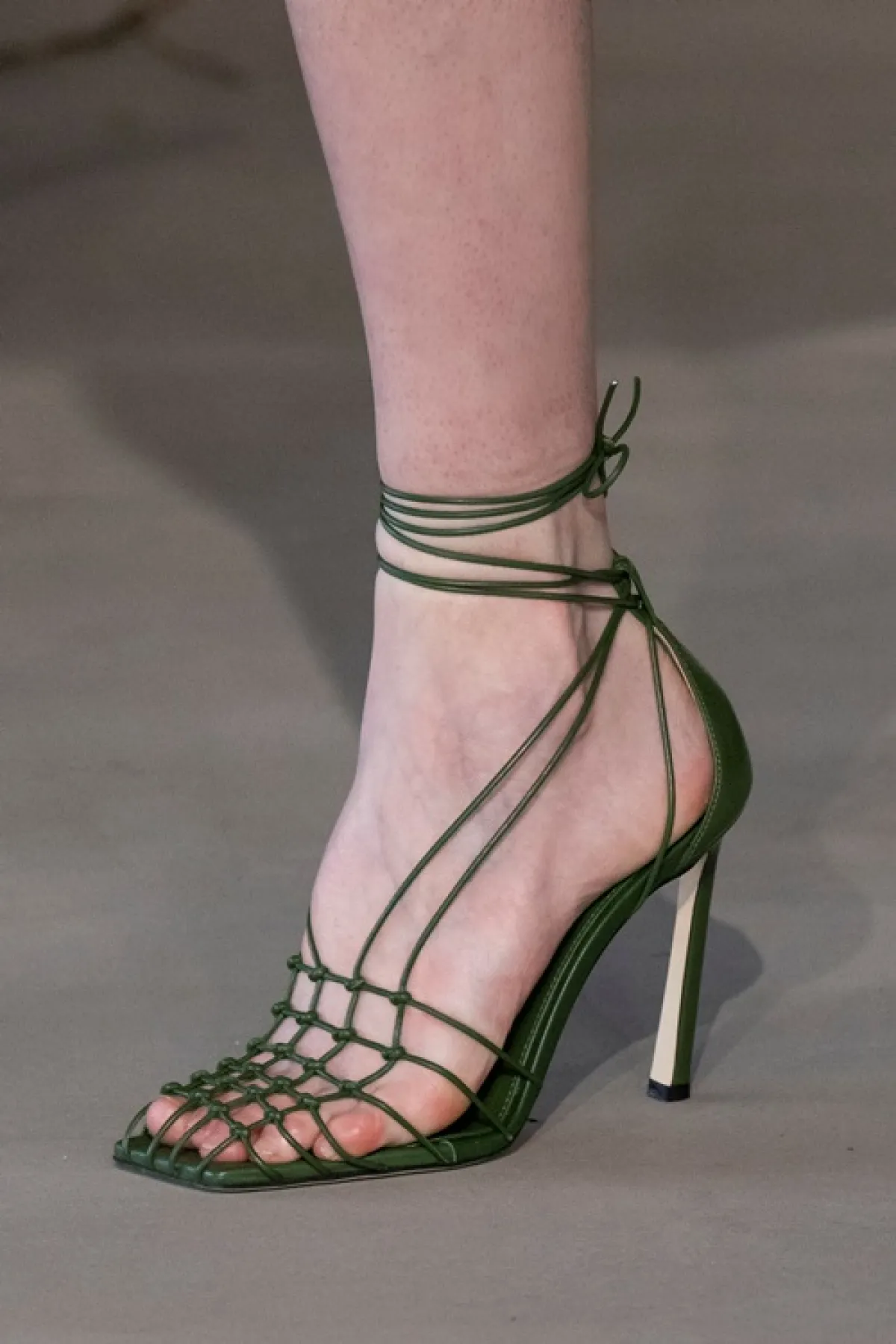 حذاء جلد باللون الأخضر من جايسون وو Jason Wu