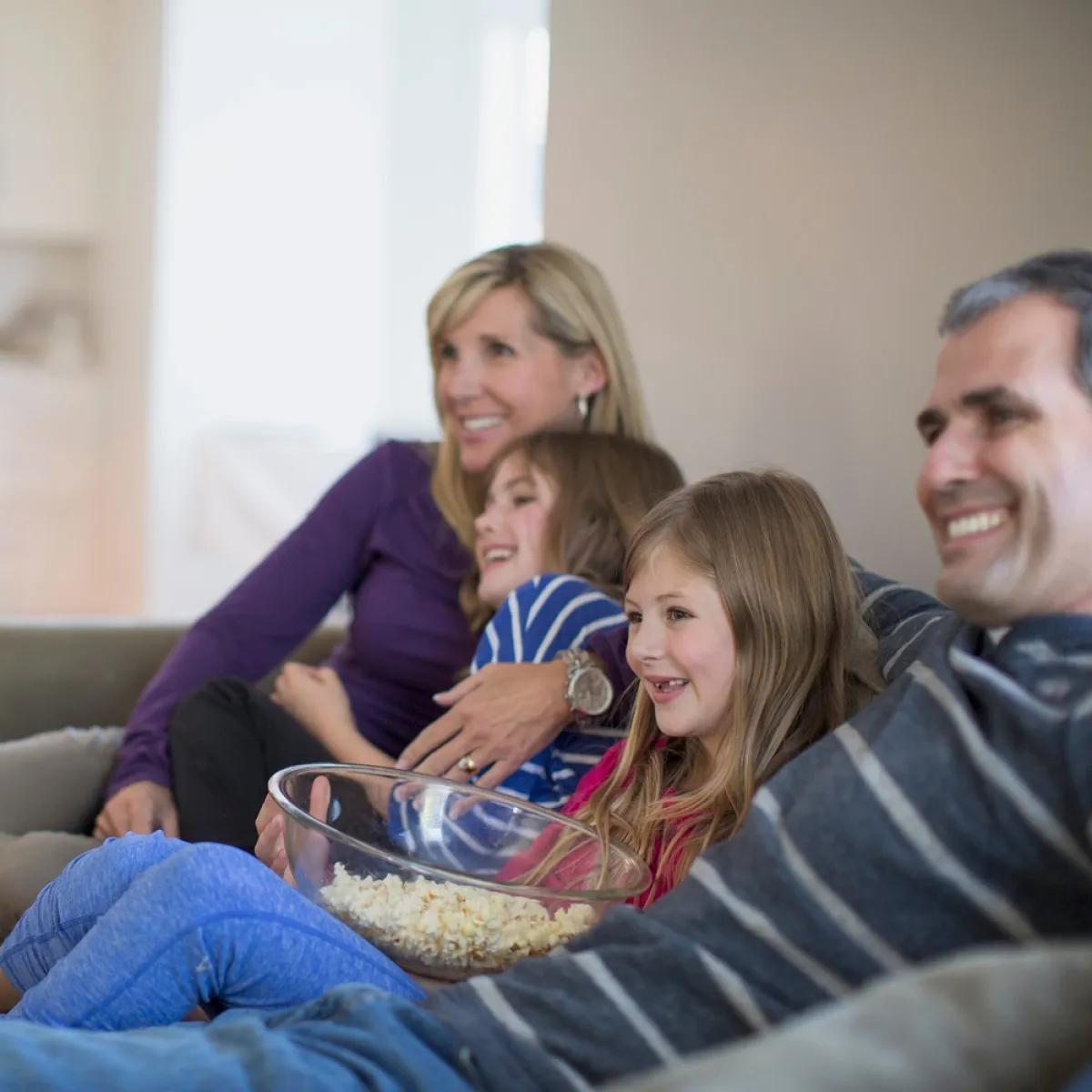 صورة تعبيرية لجلسة عائلية