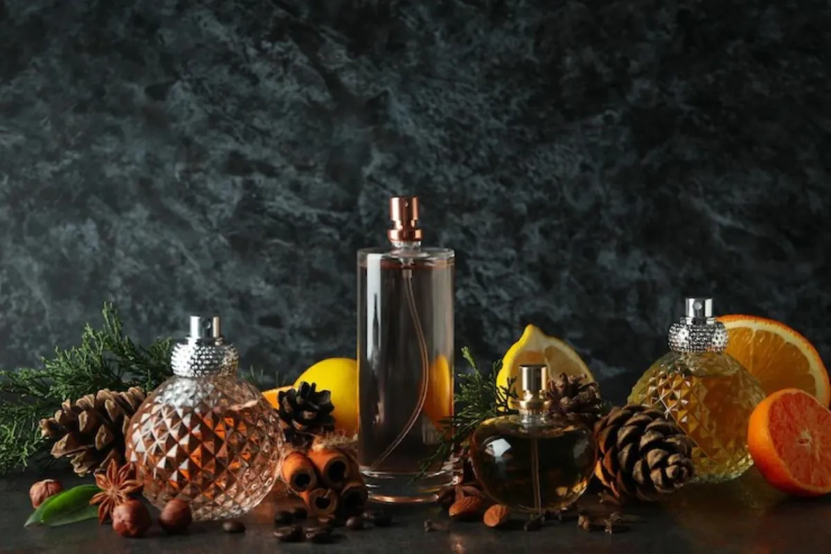 تعتيق العطور المركبة