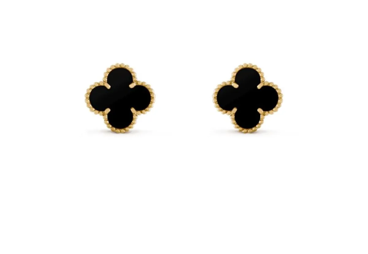 أقراط Vintage Alhambra من فان كليف آند أربلز Van cleef&Arpels 