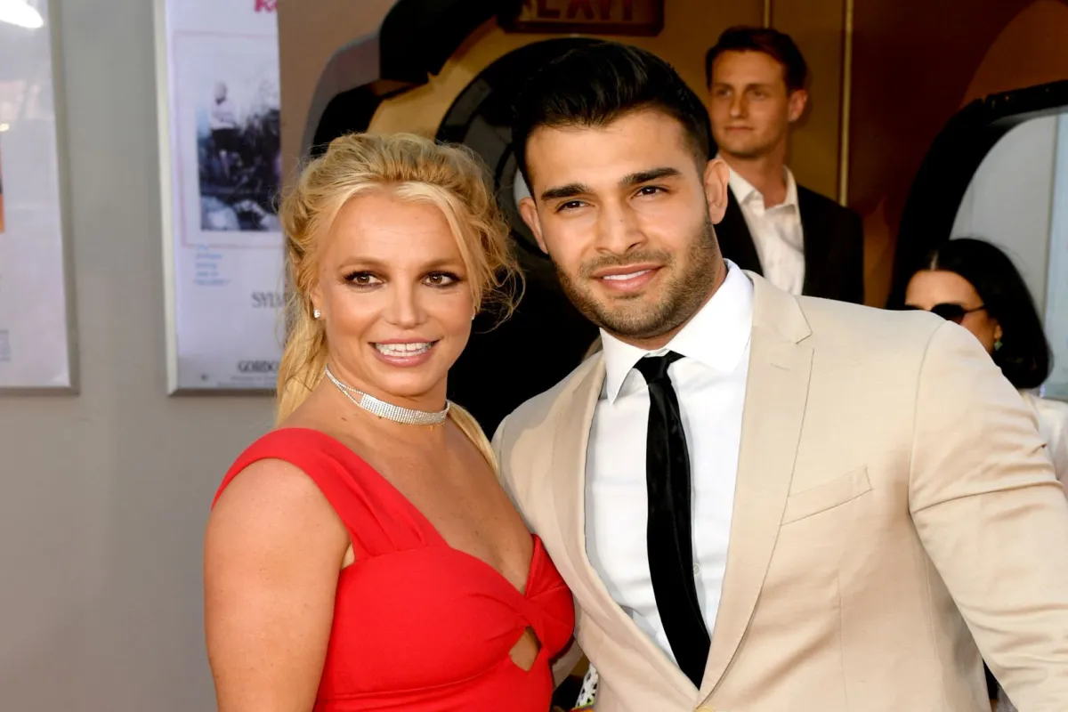 Britney Spears (L) and Sam Asghari arrive at the premiere of Sony Pictures' "One Upon A Time...In Hollywood" at the Chinese Theatre on July 22, 2019 in Hollywood, California. Kevin Winter/Getty Images/AFP KEVIN WINTER / GETTY IMAGES NORTH AMERICA / Getty Images via AFP