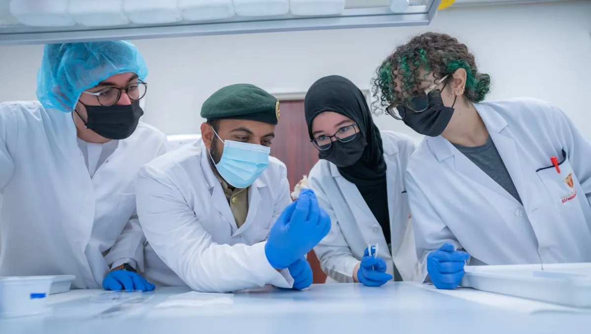 536 طالبا ينجزون 548 مشروعا في المجالات الأمنية والتقنية. الصورة من الحساب الرسمي شرطة دبي