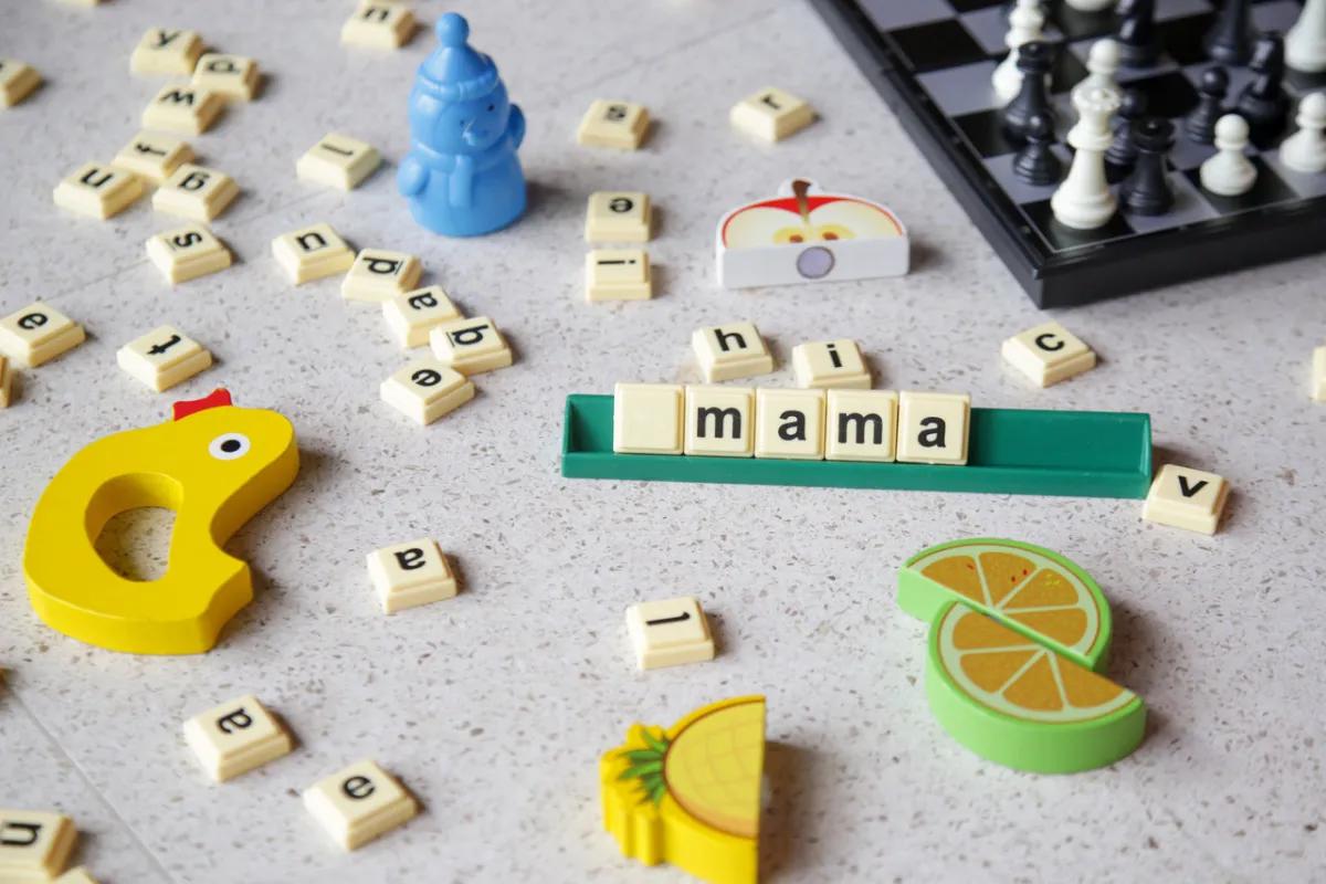 صورة عن تعليم الأحرف الأبجدية