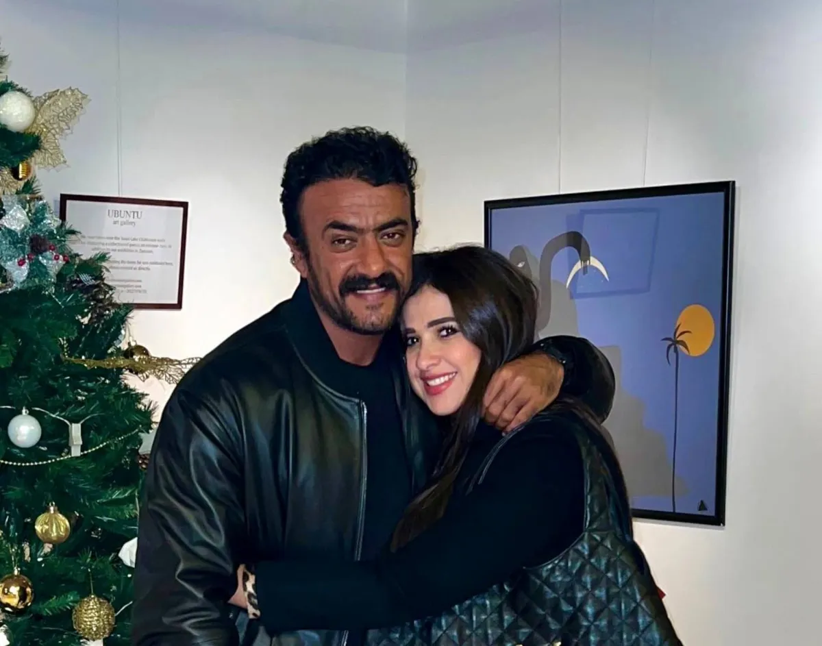 أحمد العوضي وياسمين عبد العزيز - الصورة من صفحته الرسمية على الفيس بوك