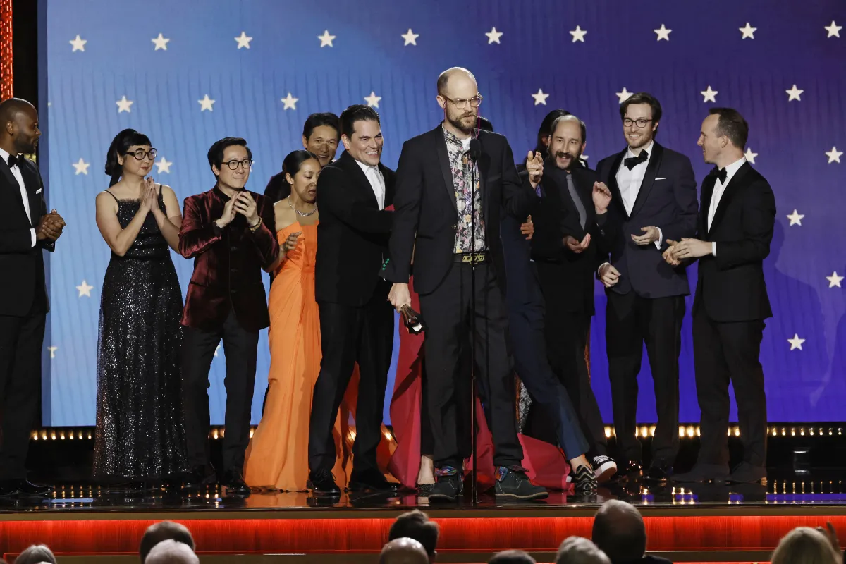 LOS ANGELES, CALIFORNIA - JANUARY 15: (L-R) Shirley Kurata, Ke Huy Quan, Stephanie Hsu, Harry Shum Jr., Jonathan Wang, Daniel Scheinert, Paul Rogers, Zak Stoltz, and Jon Read accept the Best Picture award for "Everything Everywhere All at Once" onstage during the 28th Annual Critics Choice Awards at Fairmont Century Plaza on January 15, 2023 in Los Angeles, California. Kevin Winter/Getty Images for Critics Choice Association/AFP  KEVIN WINTER / GETTY IMAGES NORTH AMERICA / Getty Images via AFP
