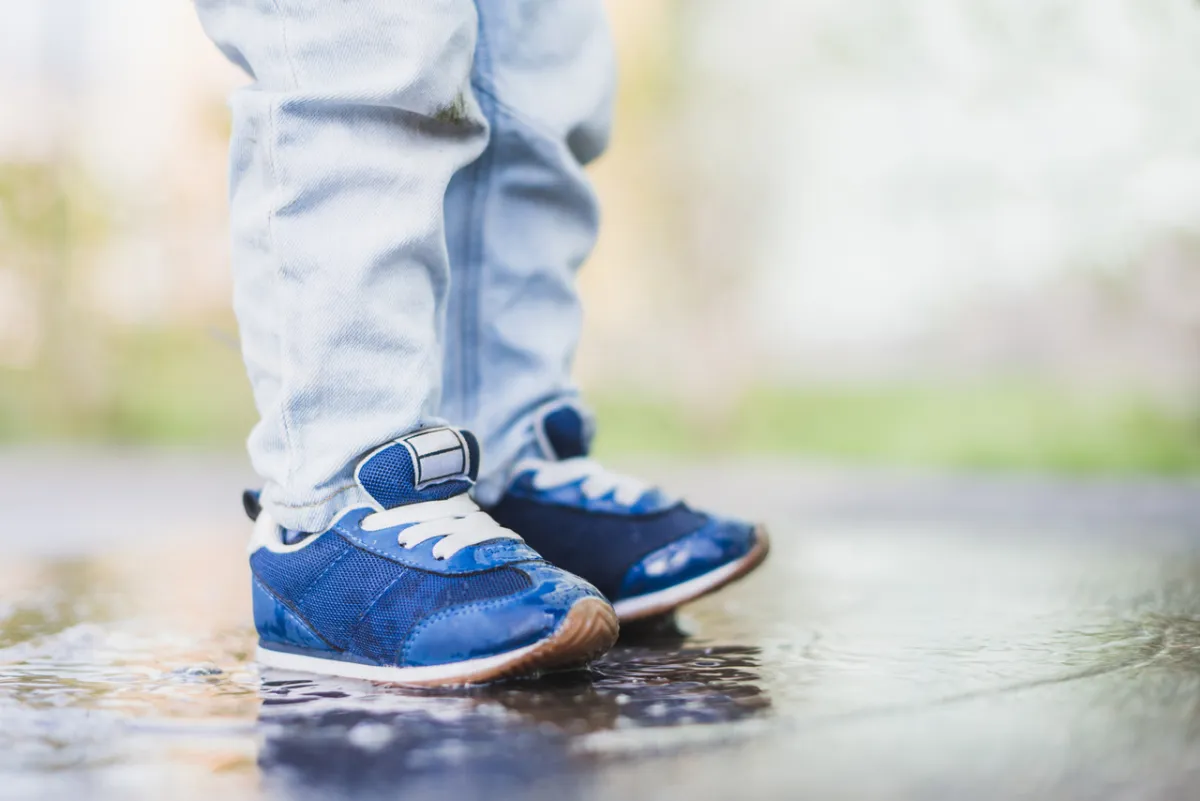 صورة لاختيار لون الحذاء