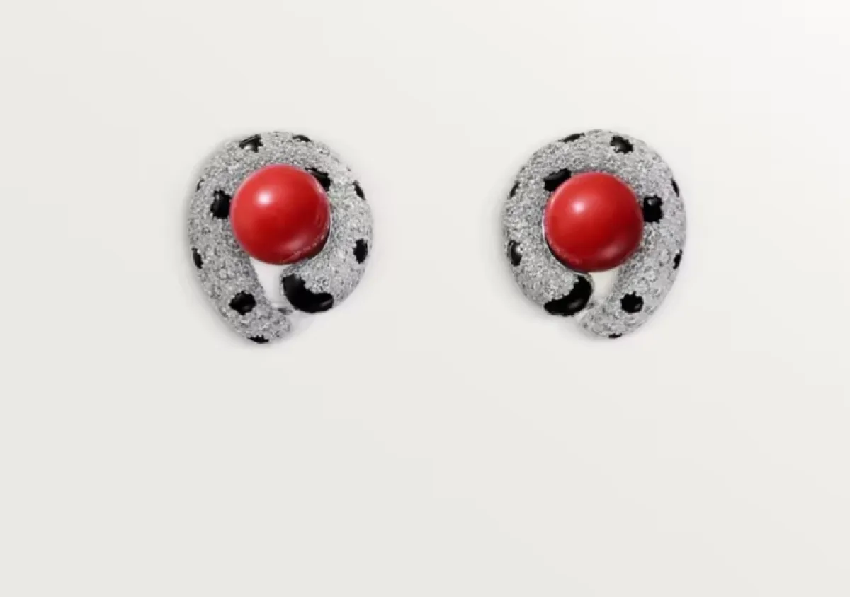 أقراط Panthère de Cartier من كارتييه Cartier