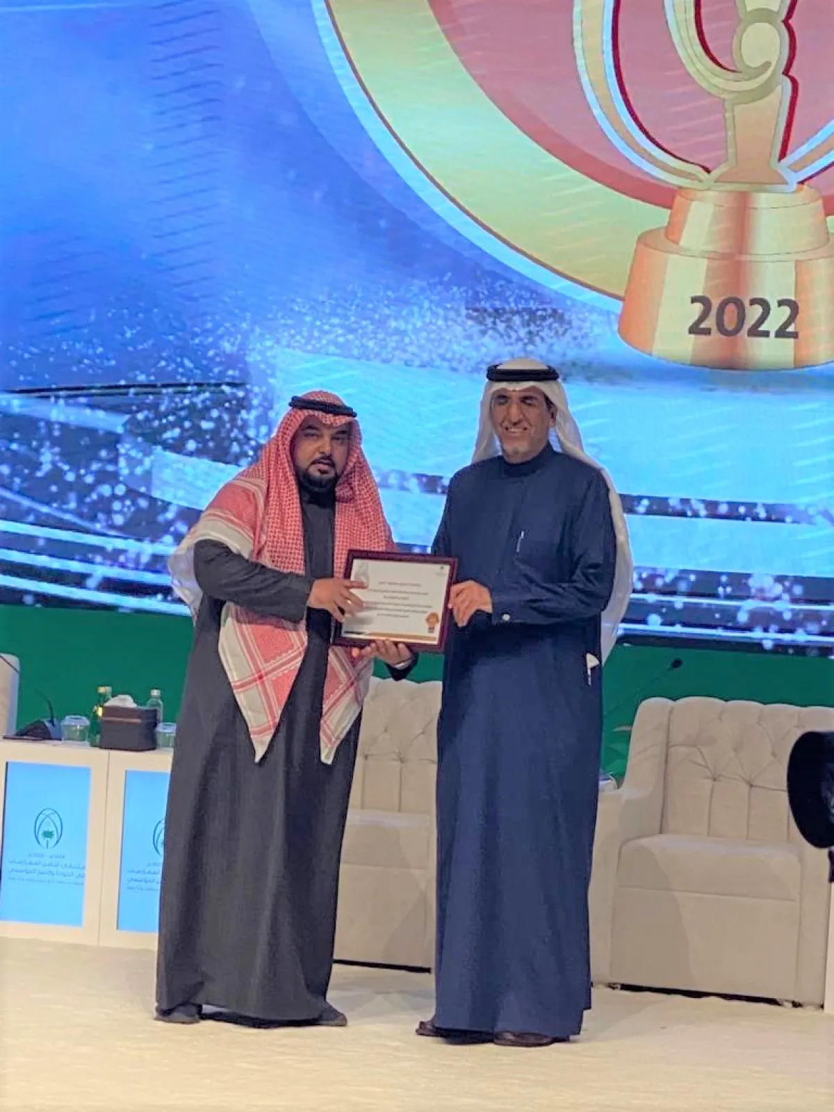 جانب من التكريم .