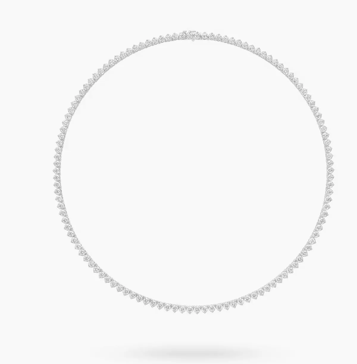 سلسلة Round Brilliant Straightline من هاري وينستون Harry Winston 