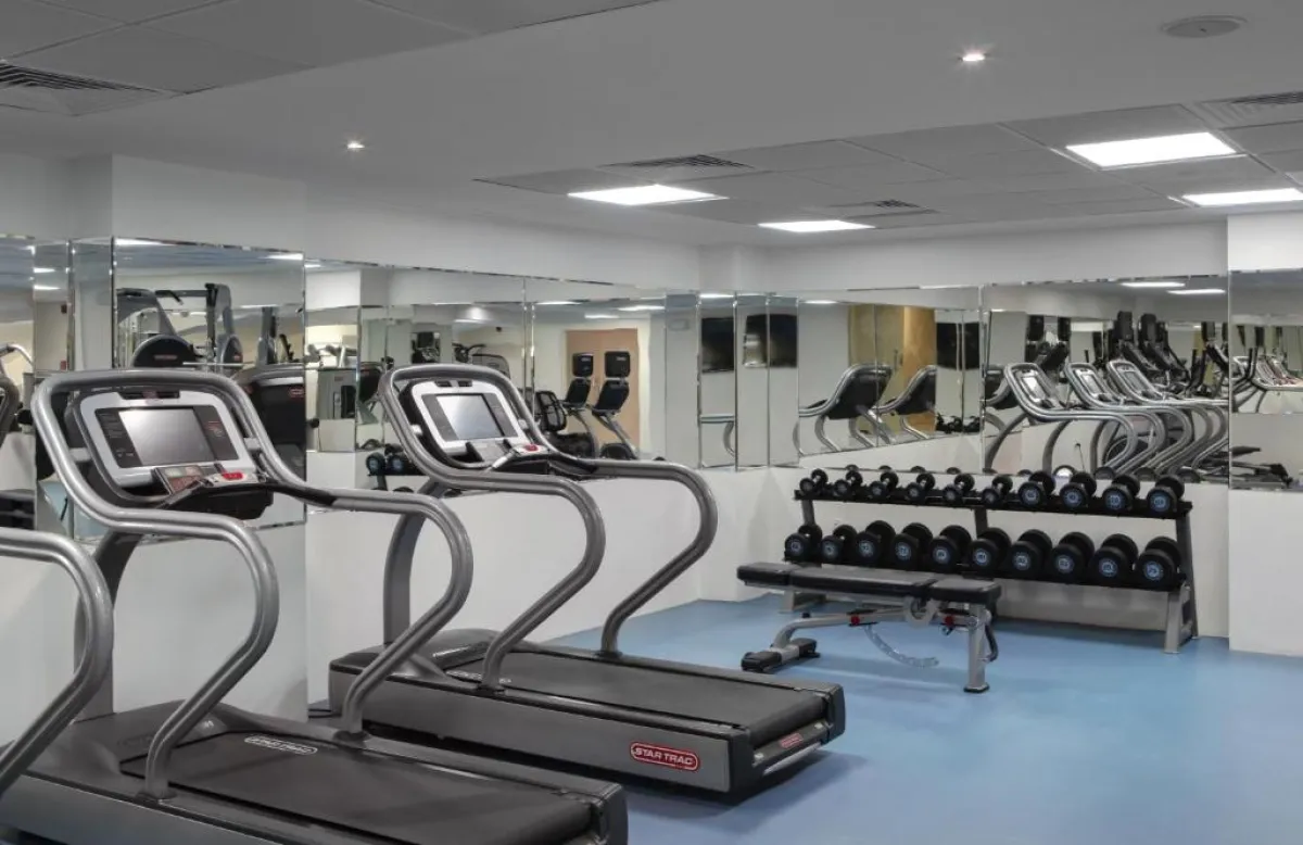 صالة الجيم في فندق طيبة المدينة