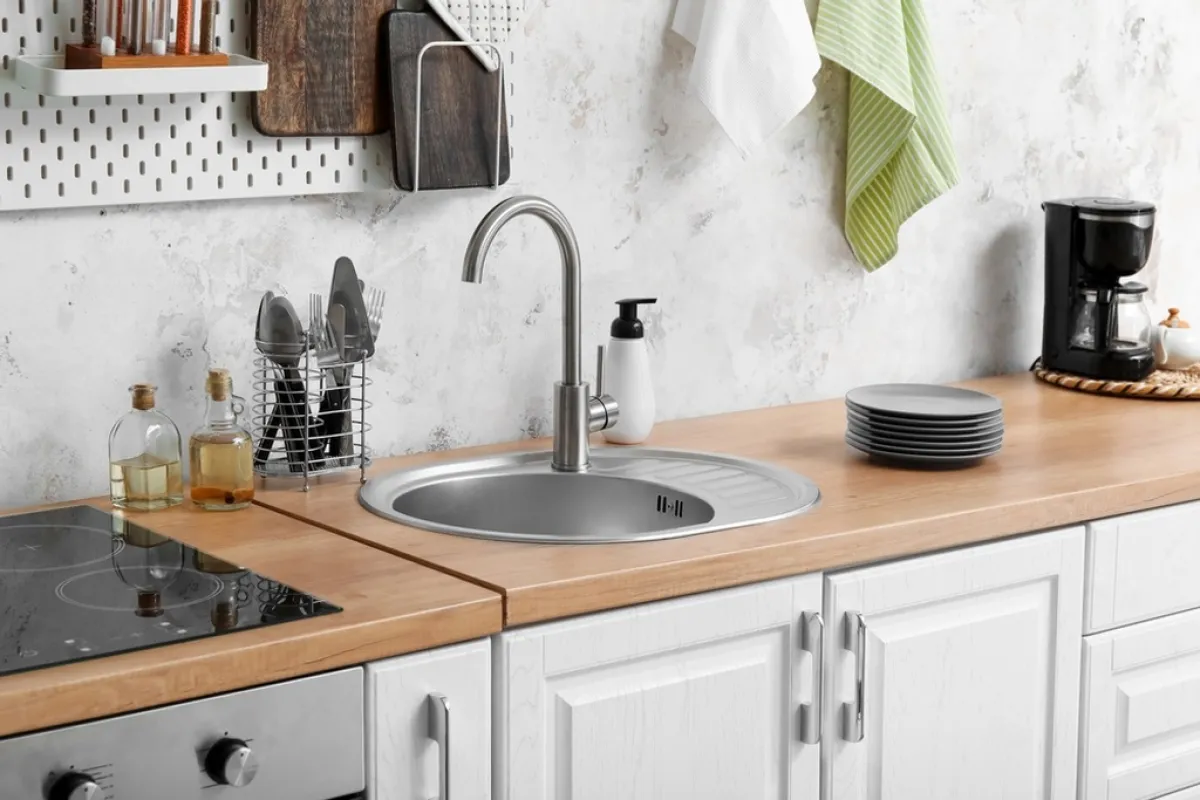 طريقة التنظيف لحوض الجلي المصنوع من "الستيل"