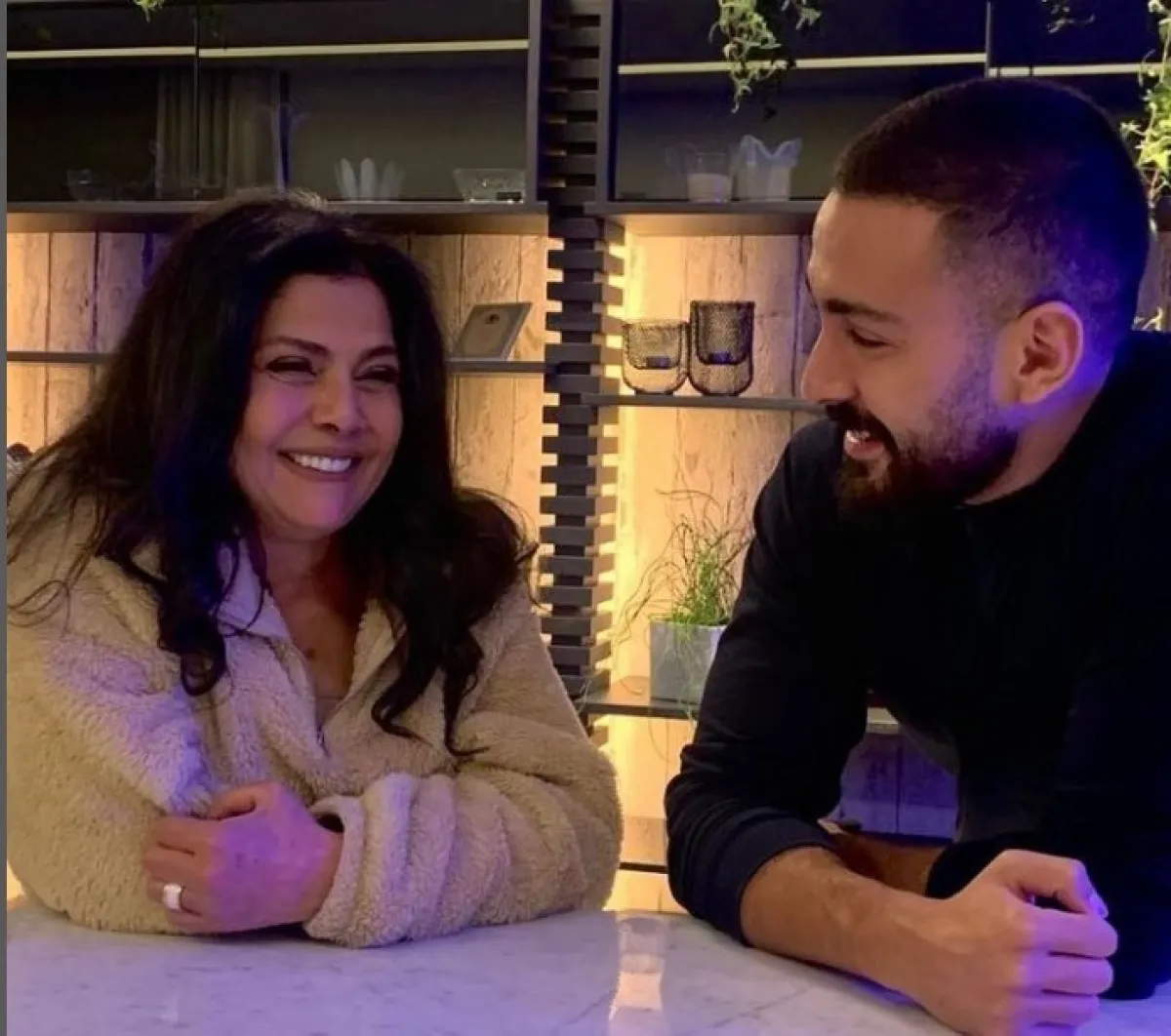 صباح الجزائري وابنها كرم التقي - الصورة من حسابها على انستغرام