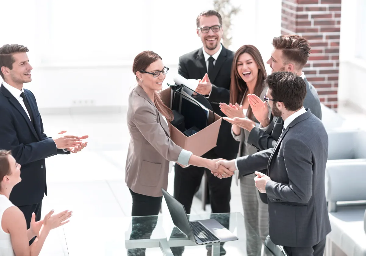 ما هو أسلوب الإدارة المقنع؟