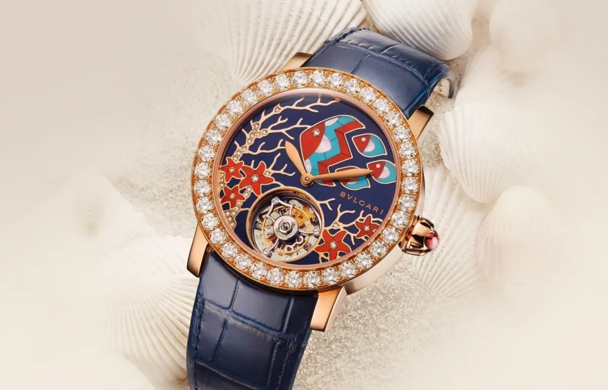 الإبداع الفني في مينا الساعات الفاخرة Artisanal Watches