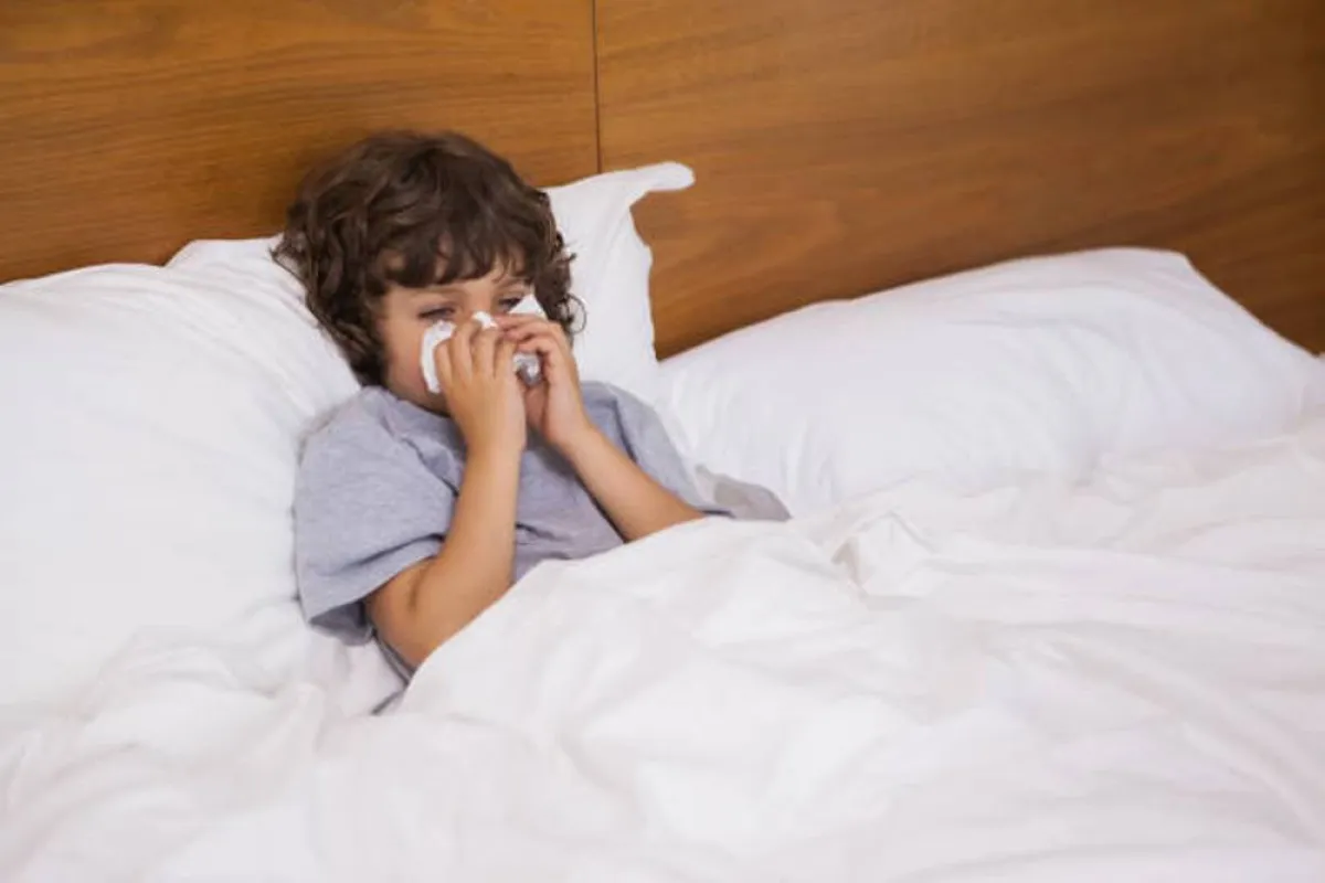 صورة لطفل يعاني من أعراض تنفسية علوية