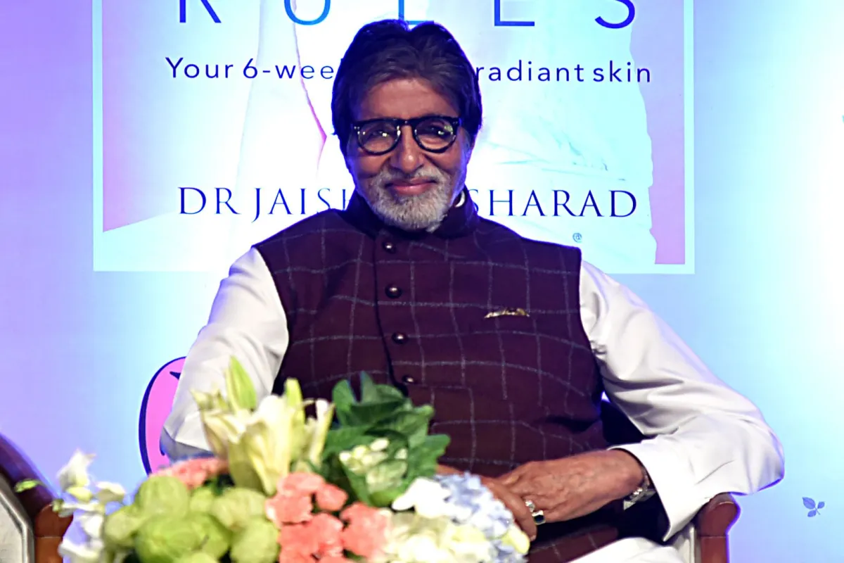 Indian Bollywood actor Amitabh Bachchan attends the launch event of Dr. Jaishree Sharad's book 'Skin Rules', in Mumbai on October 24, 2018. Sujit Jaiswal / AFP
