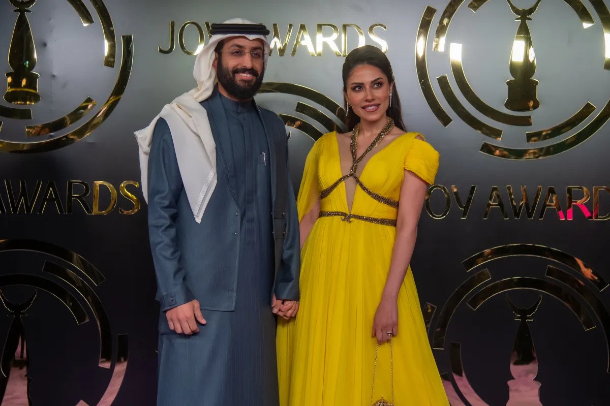 خالد صقر وإلهام علي -الصورة من المركز الإعلامي لموسم الرياض