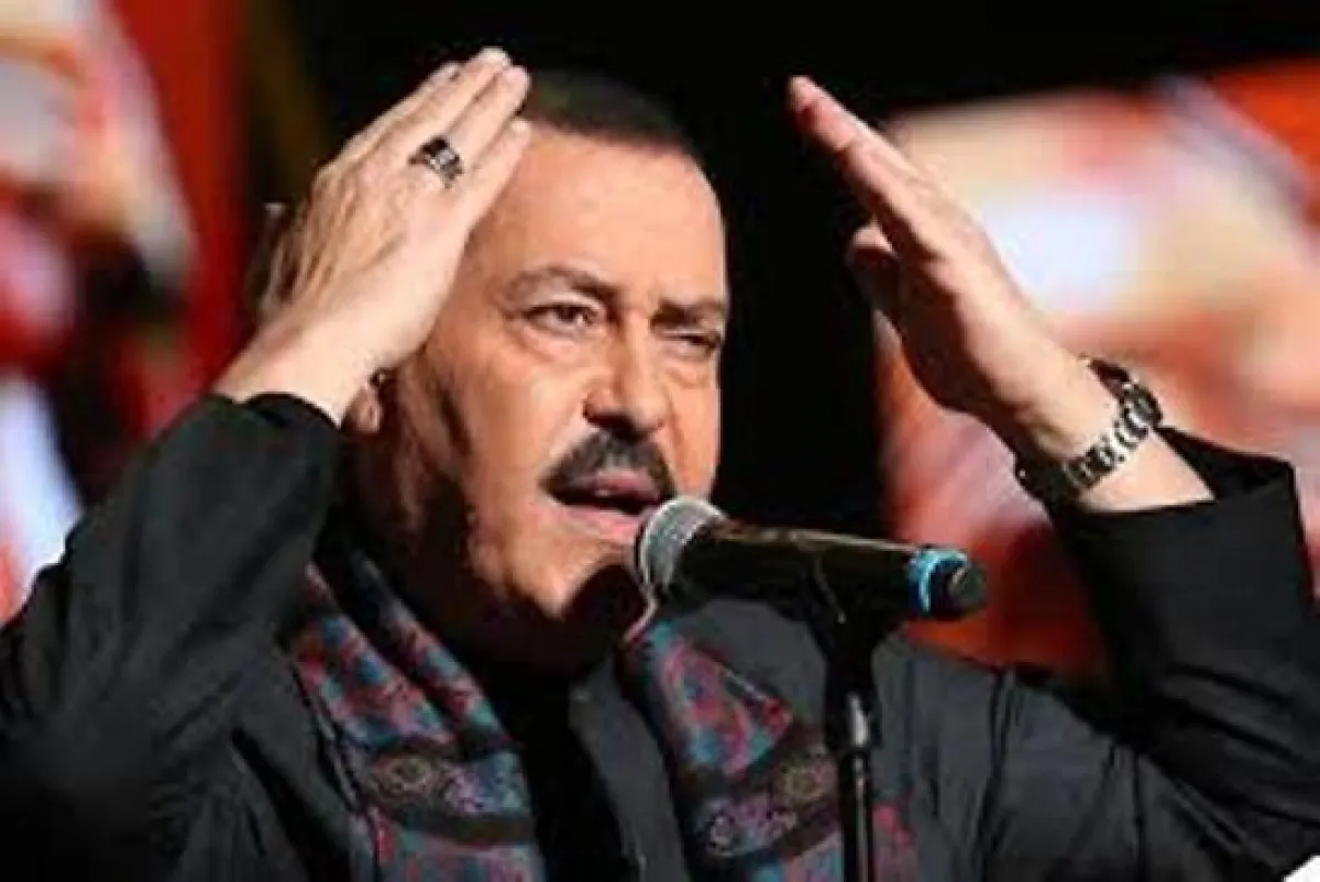 لطفي بوشناق في إحدى حفلاته- الصورة من حسابه الرسمي على الفيسبوك