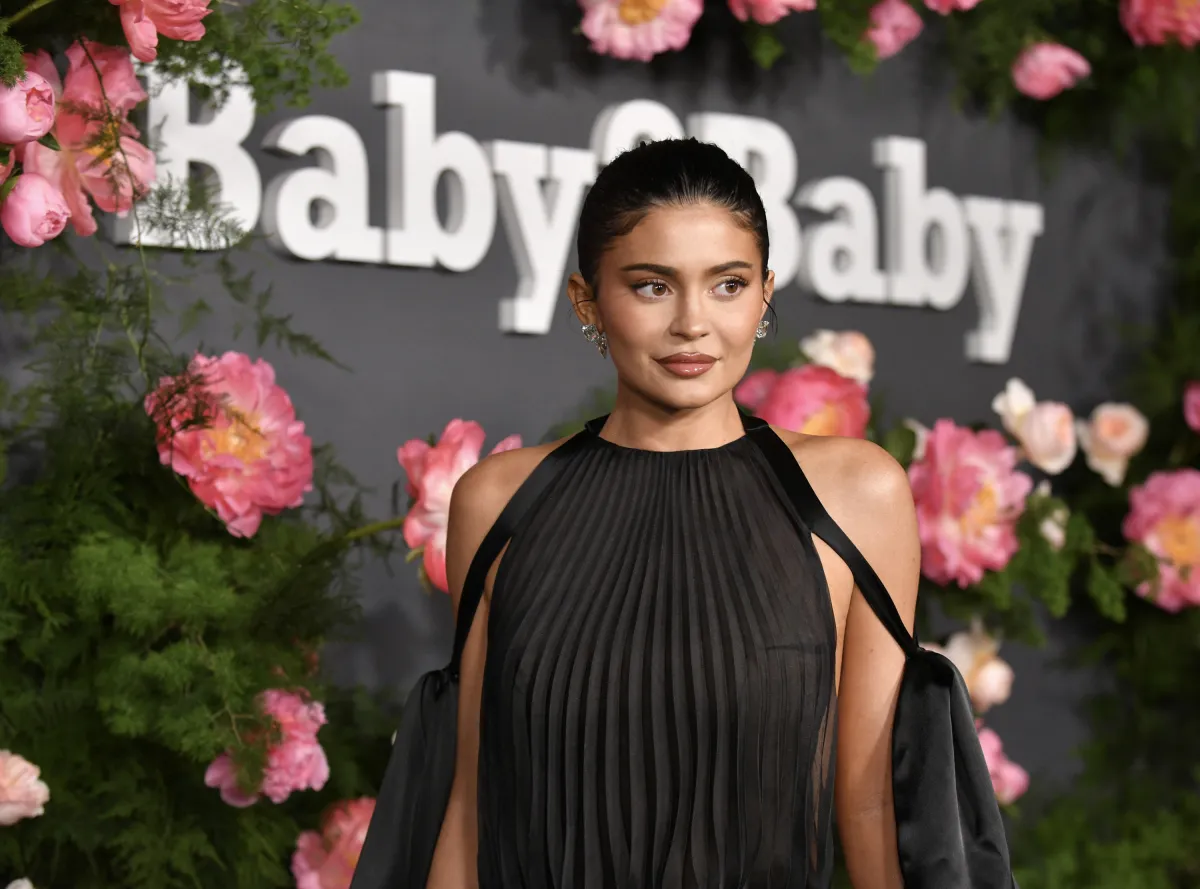  Kylie Jenner attends the 2022 Baby2Baby Gala presented by Paul Mitchell at Pacific Design Center on November 12, 2022 in West Hollywood, California.  Rodin Eckenroth / GETTY IMAGES NORTH AMERICA / Getty Images via AFP