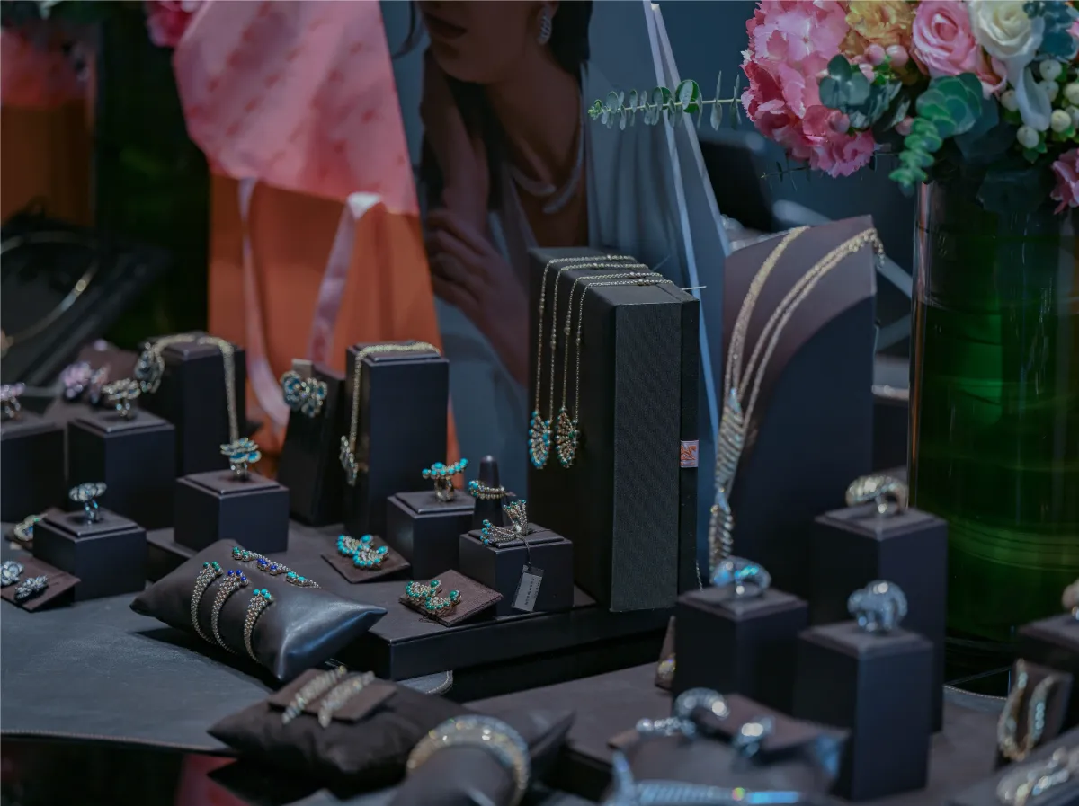 من القطع التي عرضتها دار FerriFirenze في المعرض الأول الخاص بها في الرياض