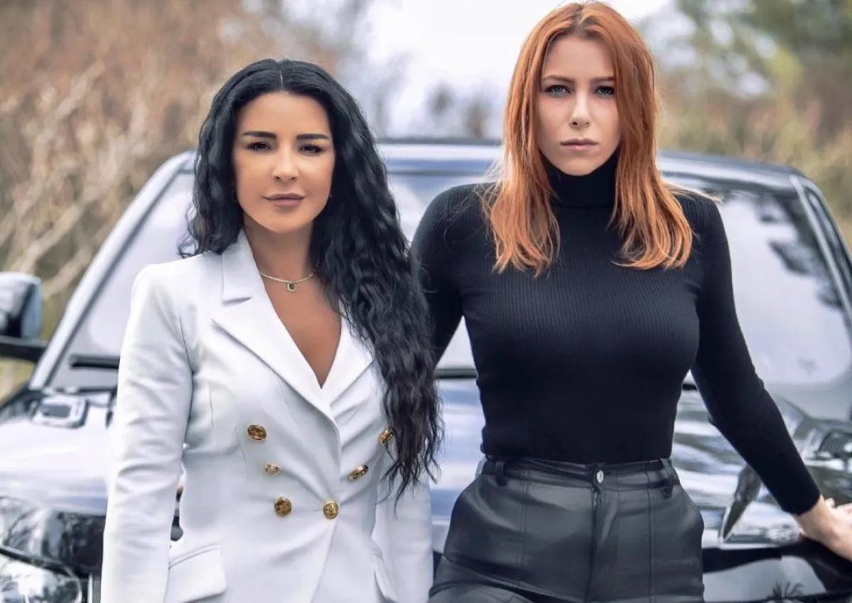 ماغي بوغصن ودانييلا رحمة - صورة من صفحتها على انستغرام 