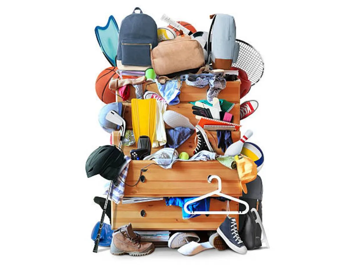 صورة تعبر عن الفوضى في البيت