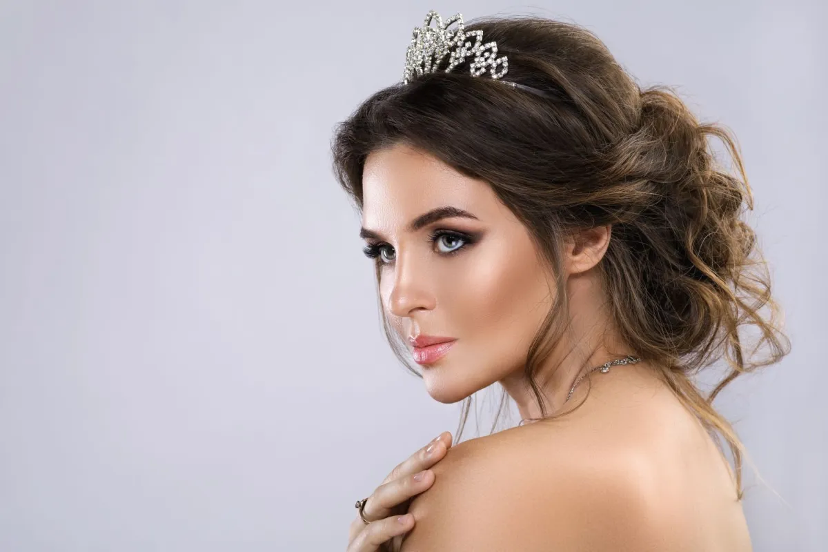 تسريحات شعر كيرلي 2023