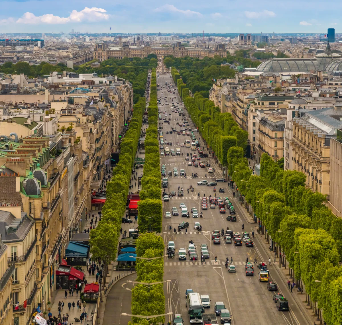 «الشانزليزيه» هو الشارع الشهير الأغلى في باريس