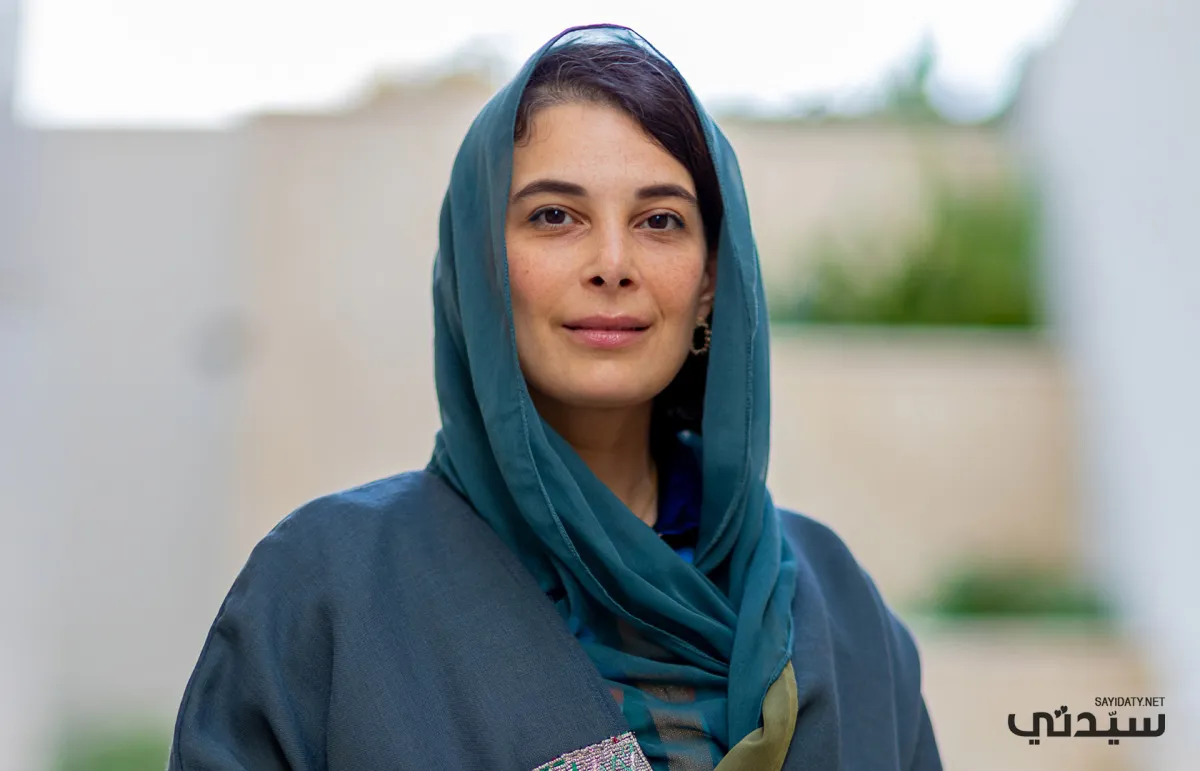 المصممة ورائدة الأعمال روتانا الهاشمي: تمتلك المرأة اليوم الفرصة لتنطلق في مسيرتها 