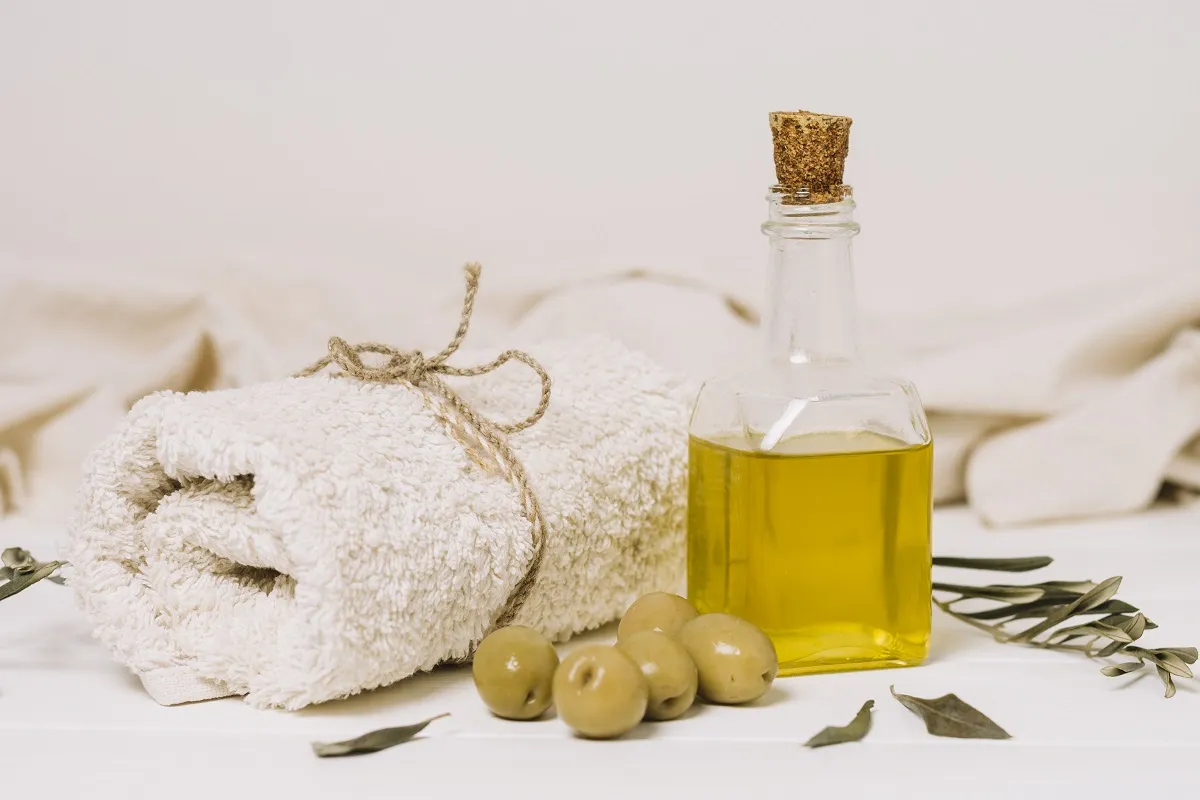 فوائد زيت الزيتون للبشرة