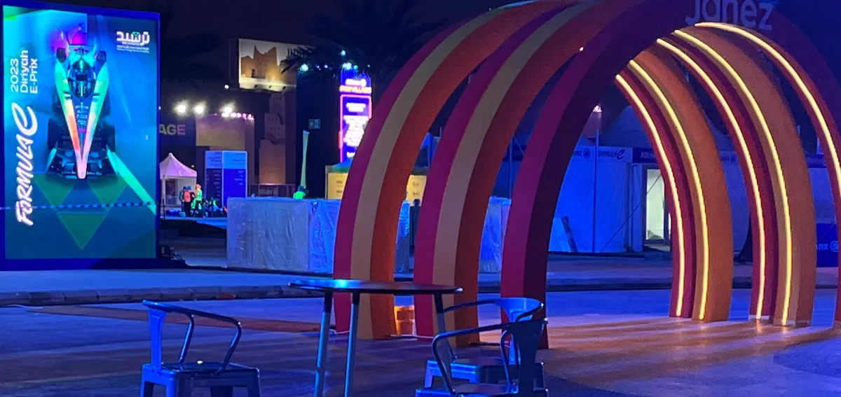 صور منوعة ل جولة سيدتي ل مناطق متعددة ل سباق فورميلا إي