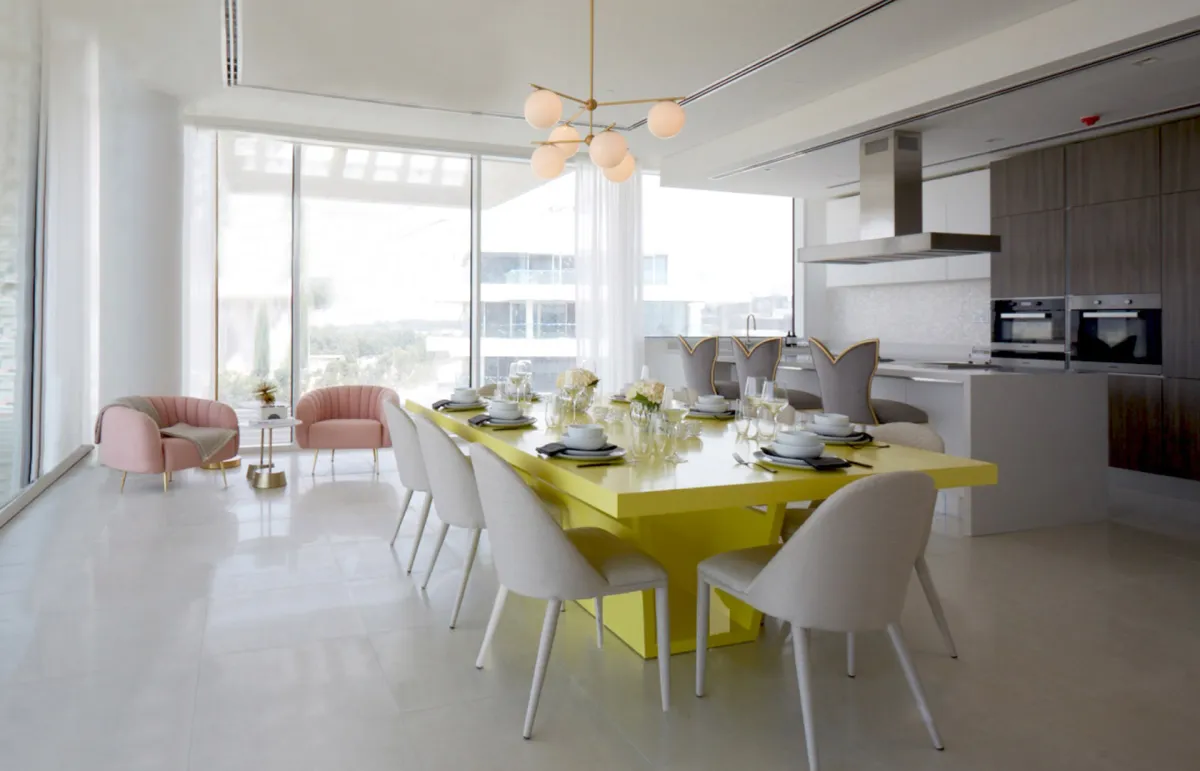 نموذج عن المطبخ في الشقة الحديثة 