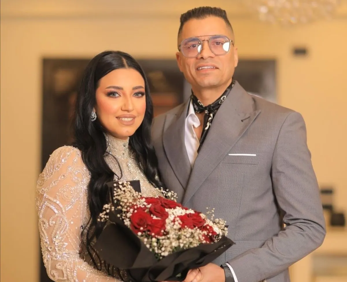 حسن شاكوش وخطيبته- الصورة من حسابه على إنستغرام