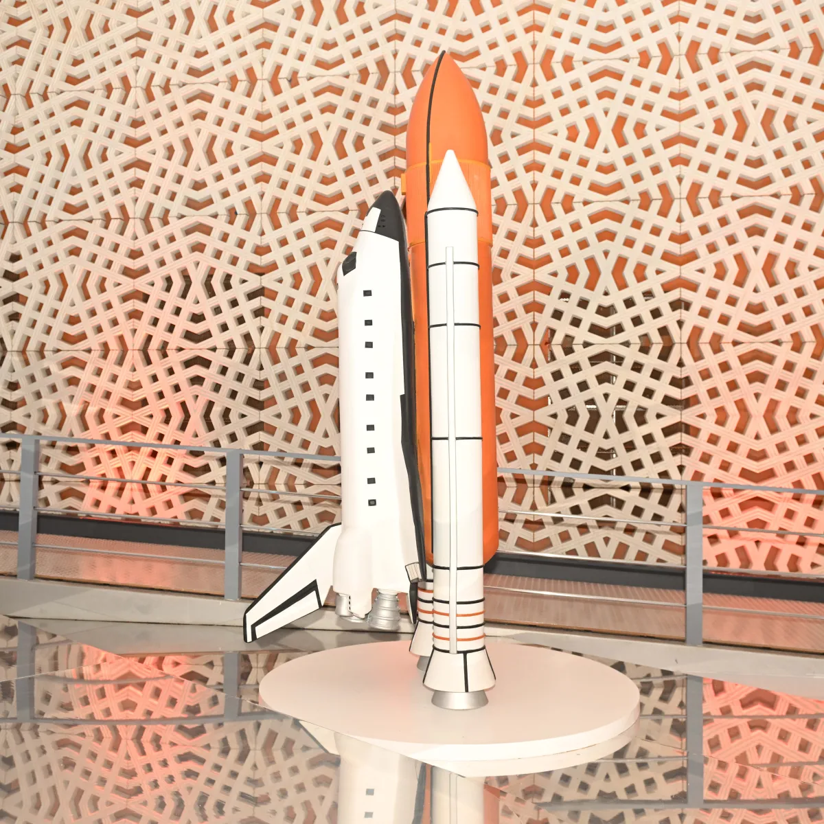 نموذج مركبة فضئية