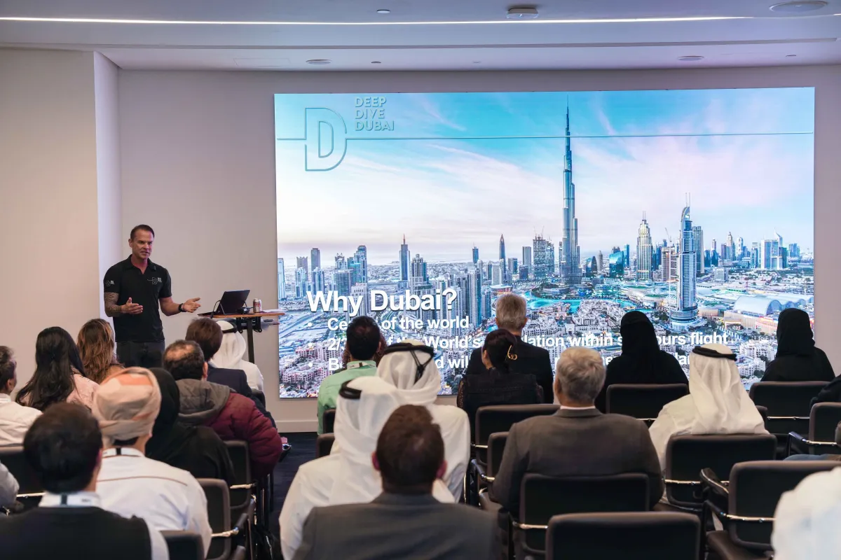 حضر المشاركون عددًا من الدورات المتقدمة. الصورة من مكتب دبي الإعلامي
