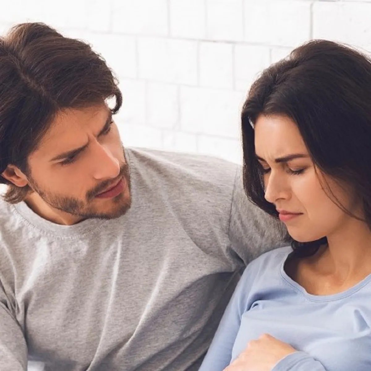 صورة لزوج يدعم زوجته