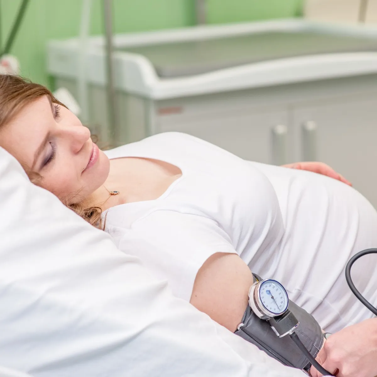 صورة لحامل تقيس الضغط