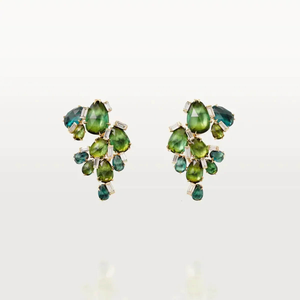 أقراط Cactus de Cartier من كارتييه Cartier