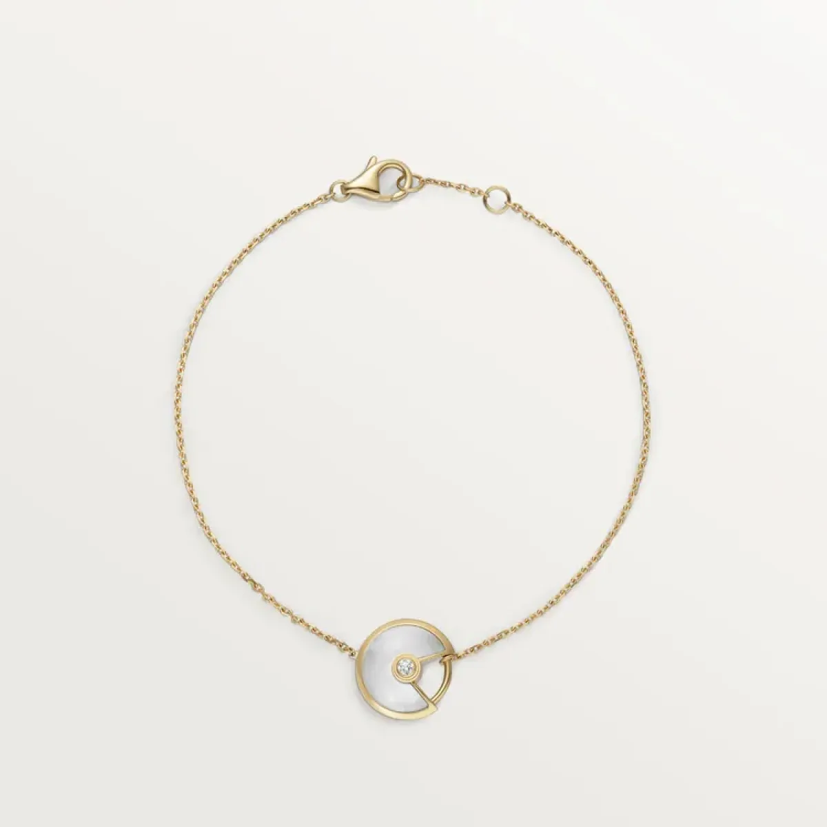 سوار Amulette de Cartier من كارتييه Cartier