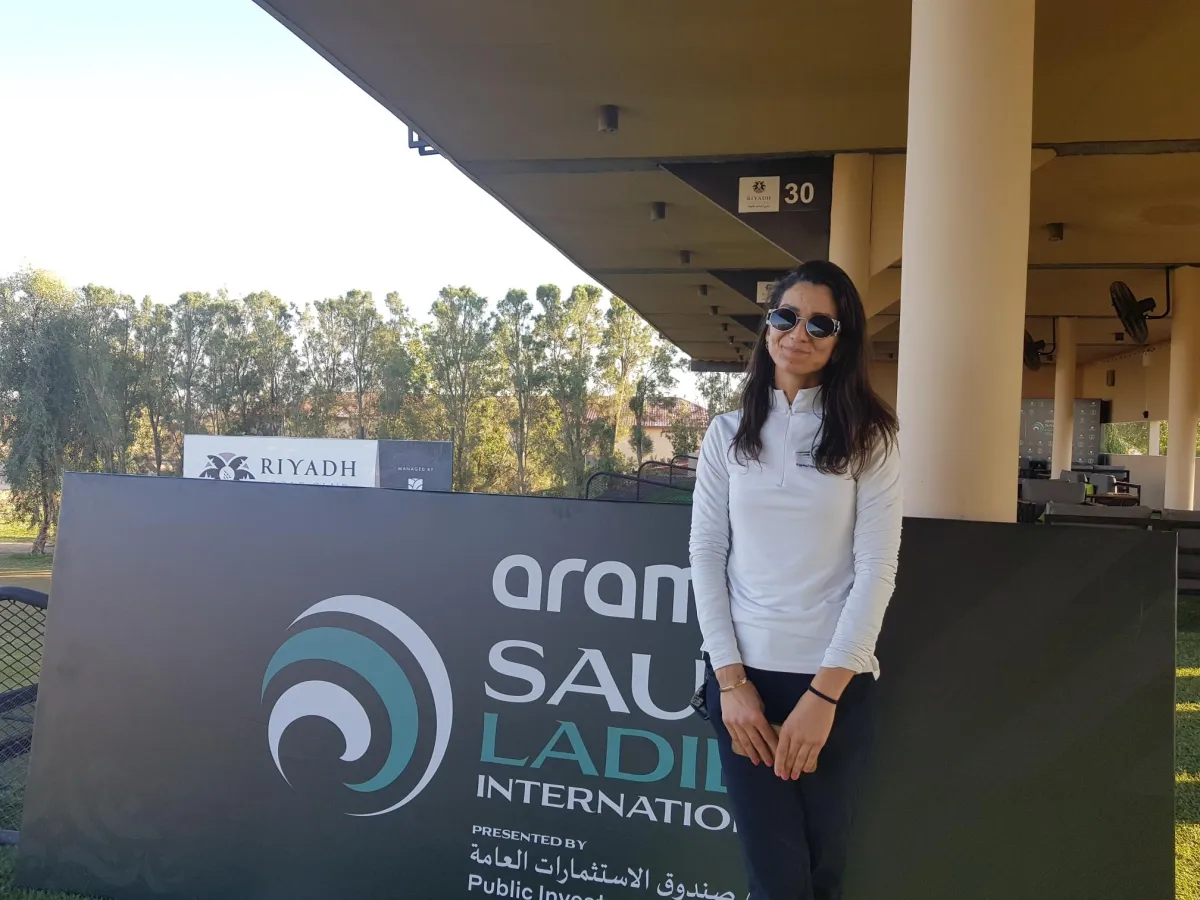 مدربة الغولف للسيدات غزلان أحمد