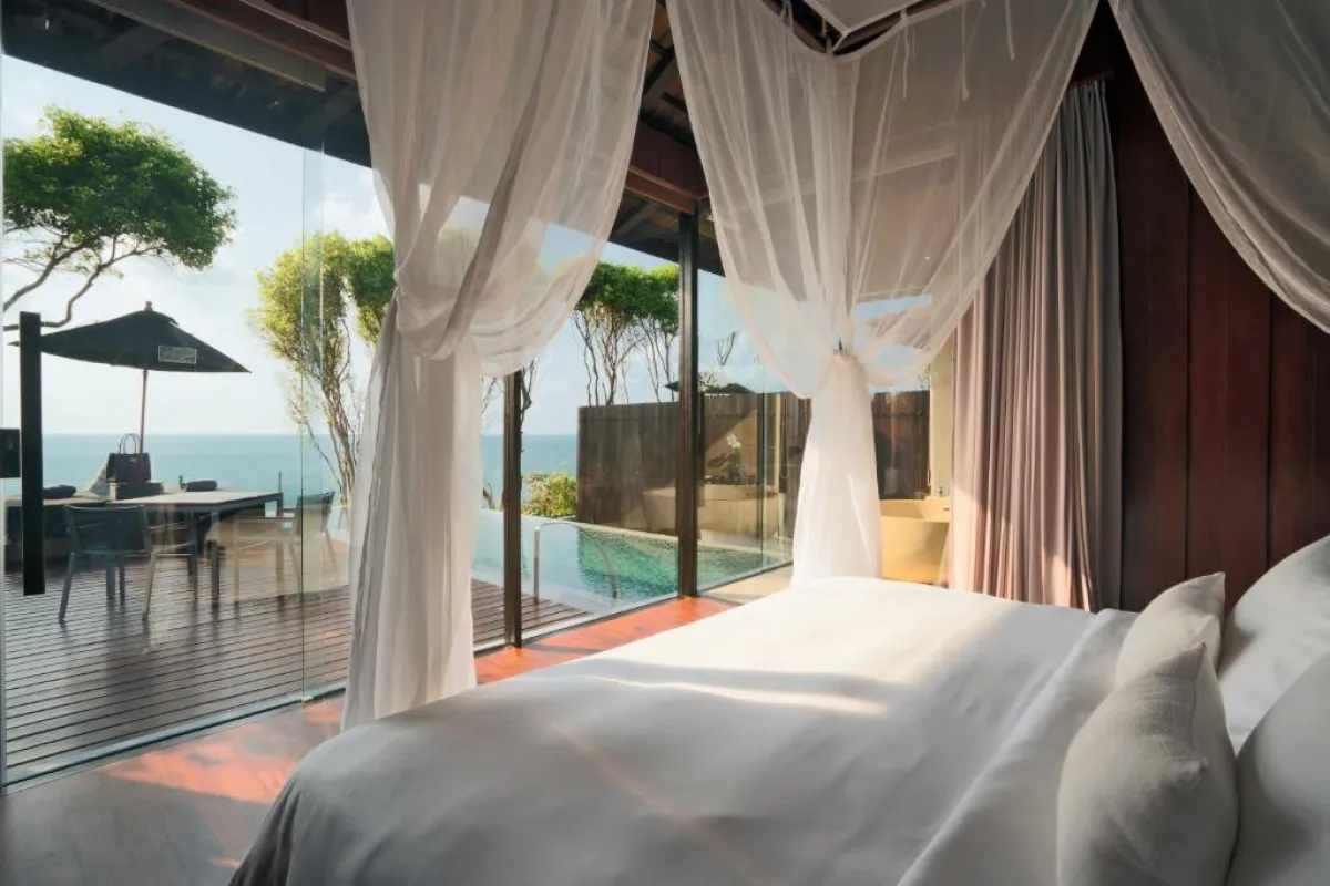 منتجع سيلافادي بوول سبا