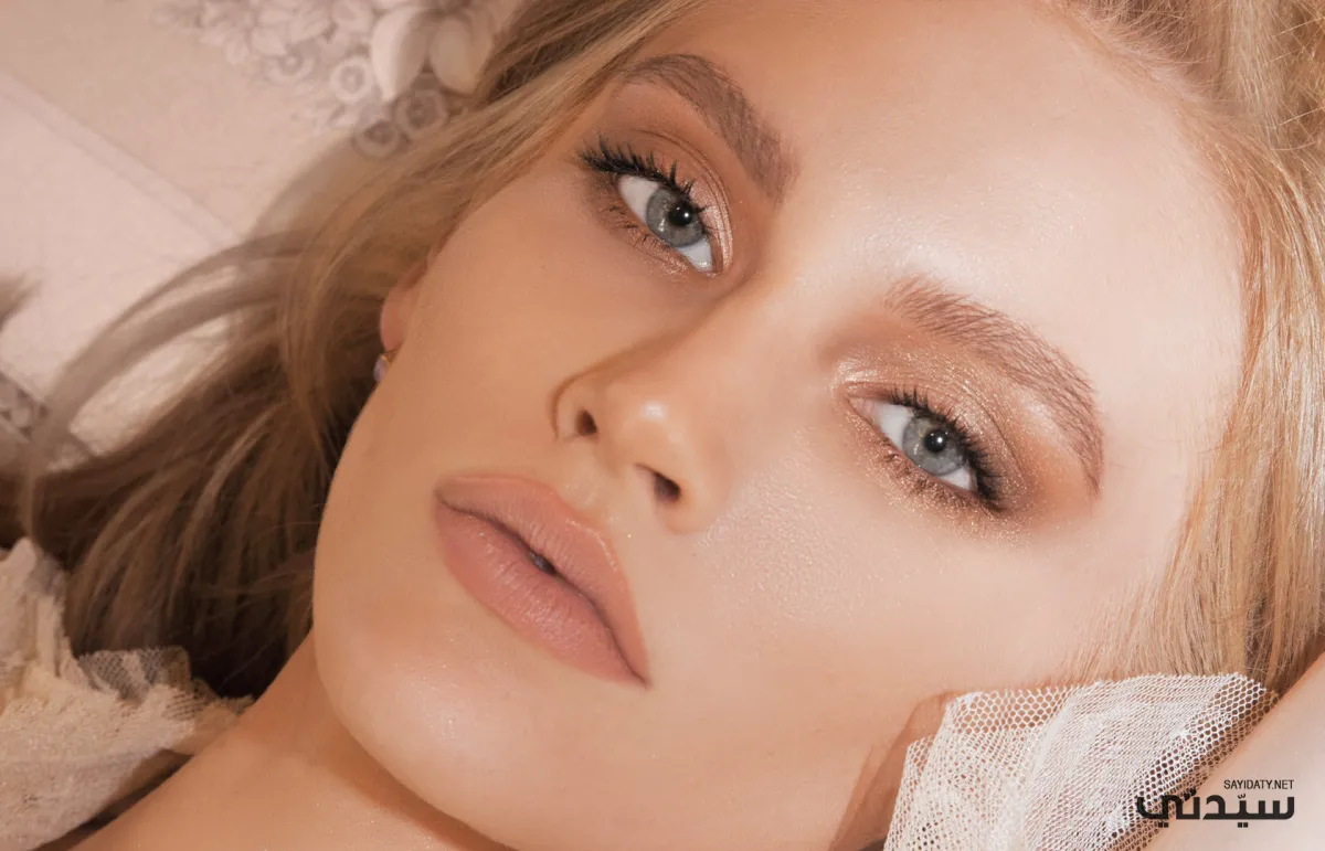 كيف تحصلين على إطلالة المكياج الذهبي؟ Gold Eye Makeup