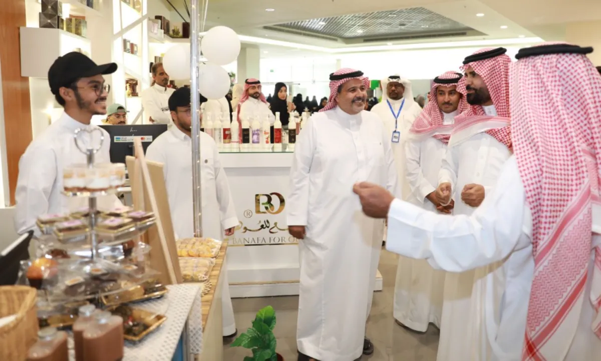 جامعة جدة تطلق متجري 7