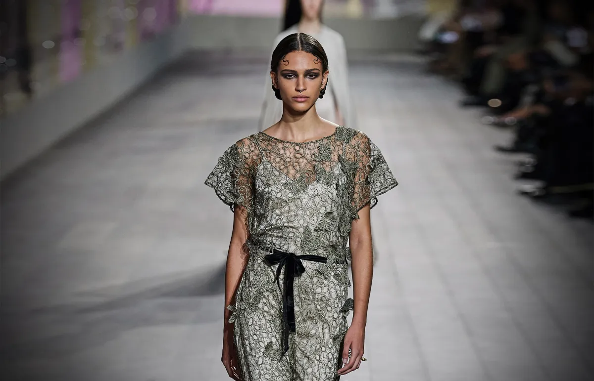 جمبسوت راق من ديور Dior