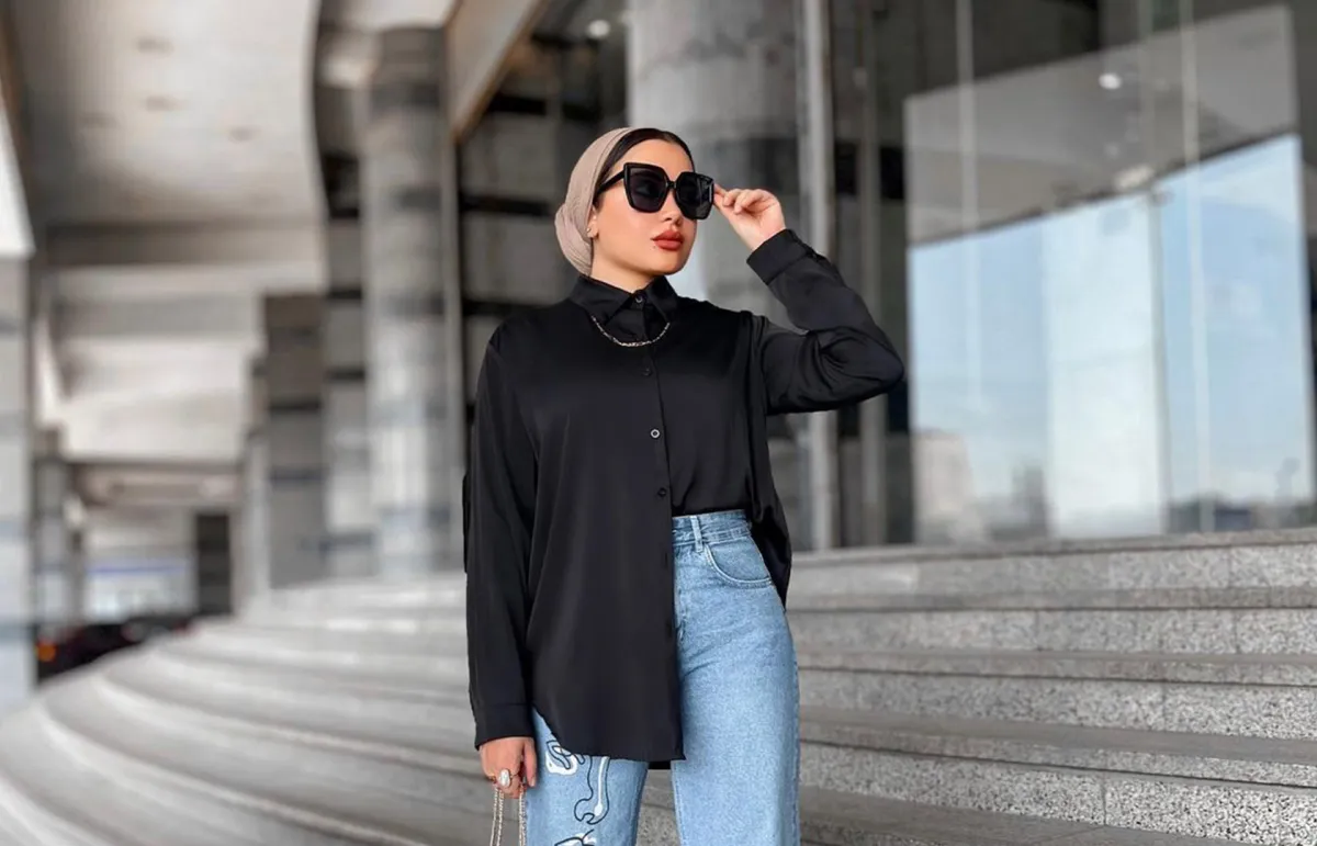 هاجر جمال باطلالة رسمية - الصورة من حسابها على الانستغرام