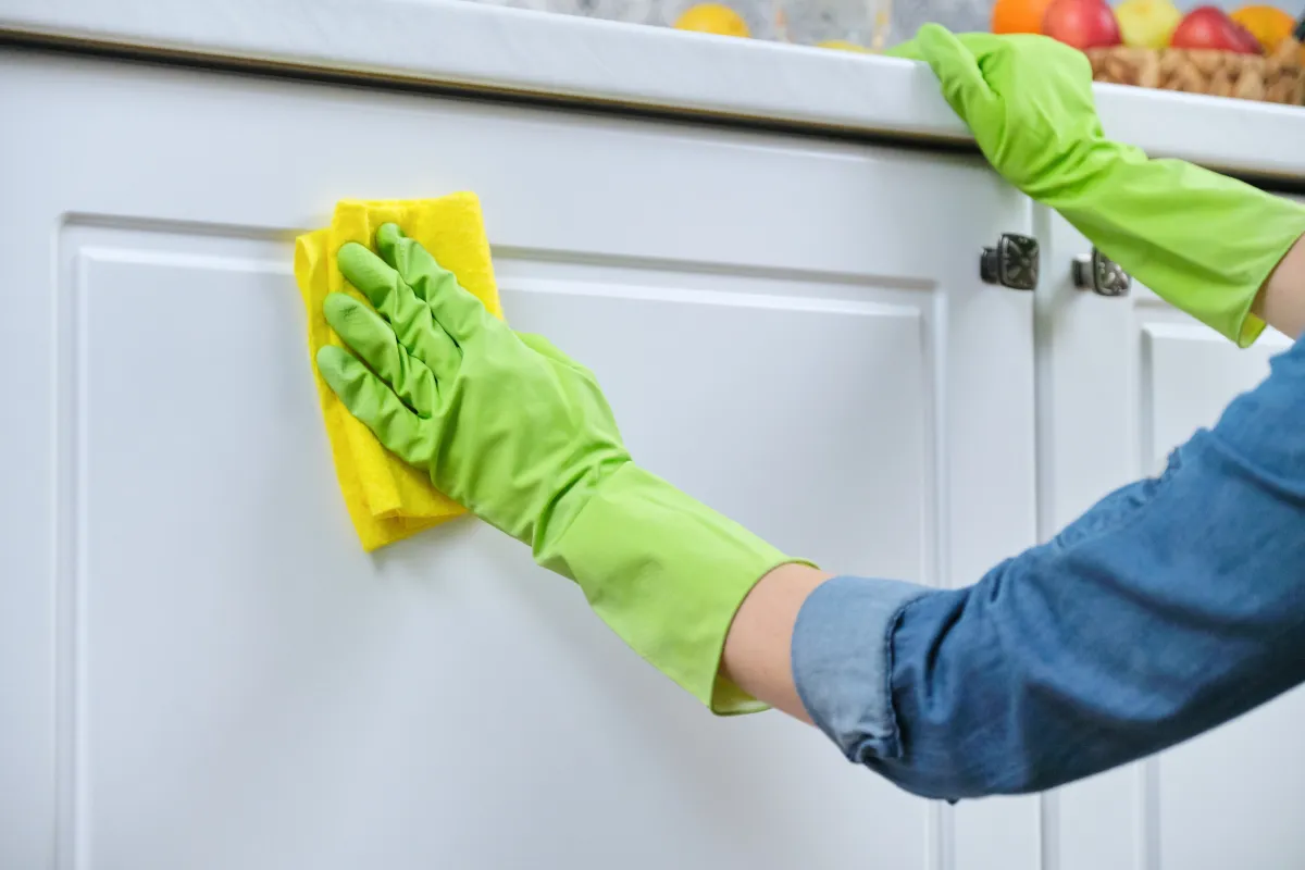 خطوات تنظيف المطبخ