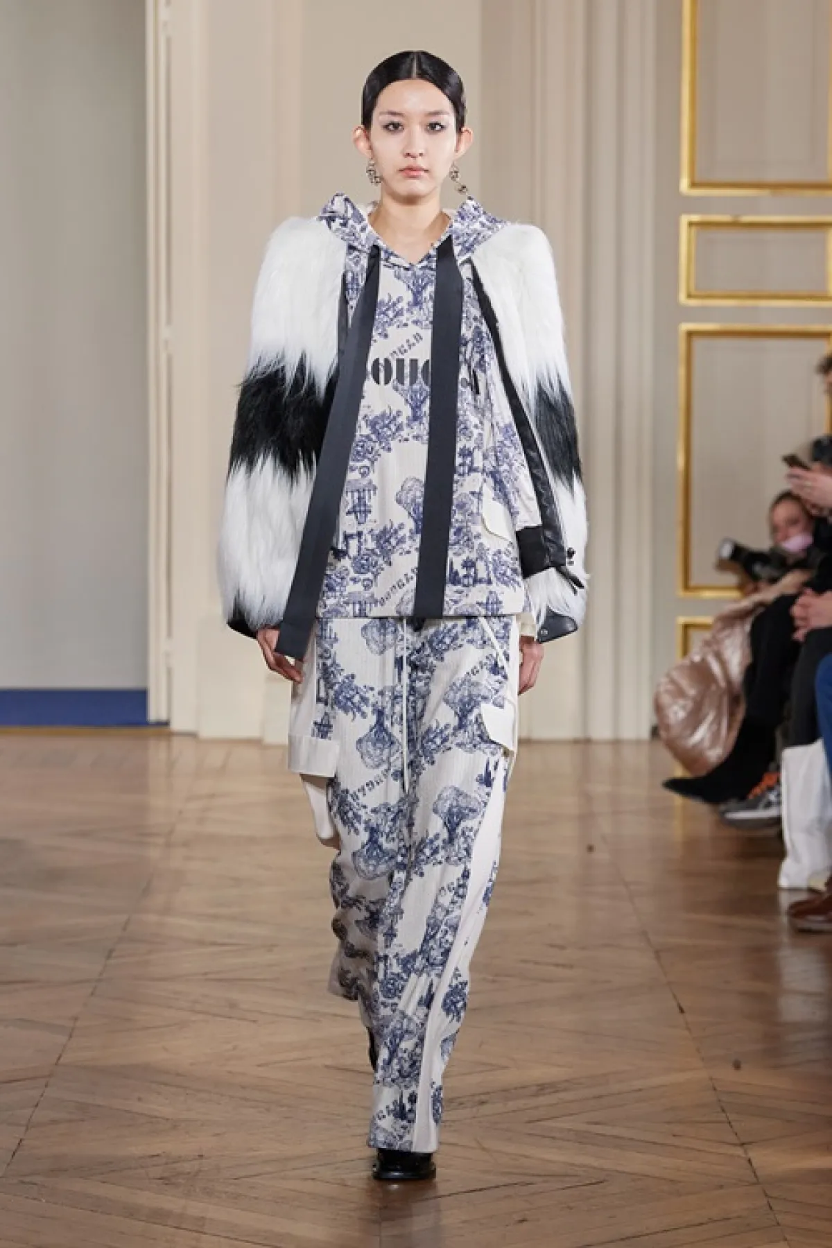 تنسيق الجاكيت الفرو لشتاء 2023 من دوكان Doucan