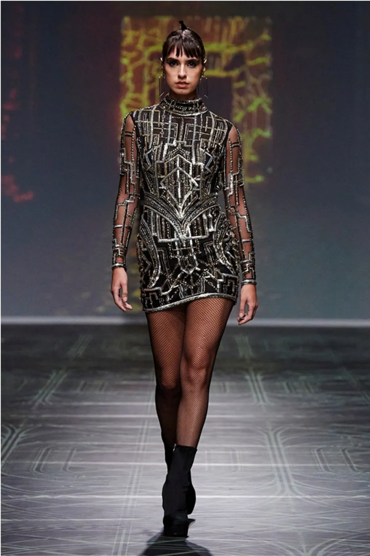 فستان سهرة قصير من مايكل سينكو Michael Cinco