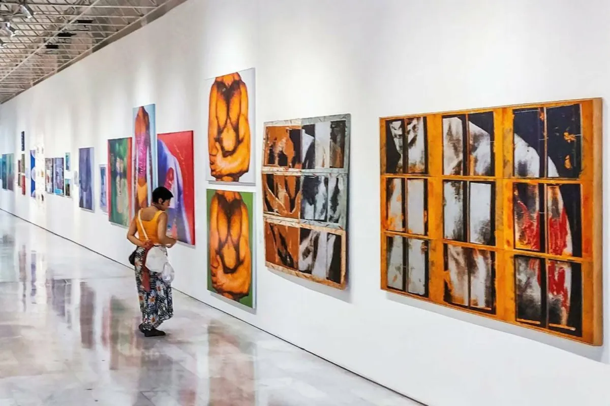 معرض فنون تشكيلية