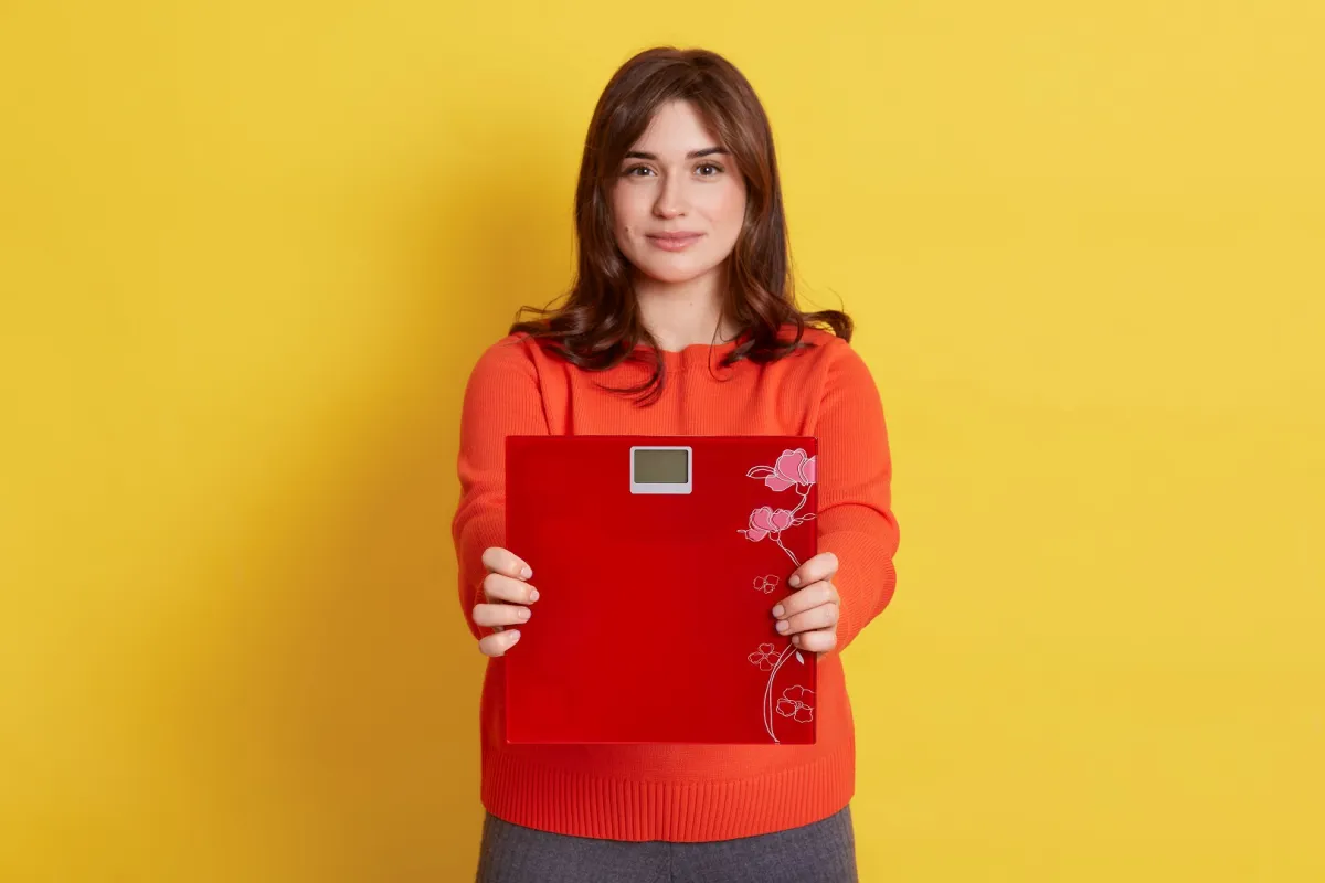 كيفية حساب كتلة الدهون في الجسم (المصدر: Freepik)